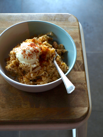 Sauerkraut rice with pork and paprika